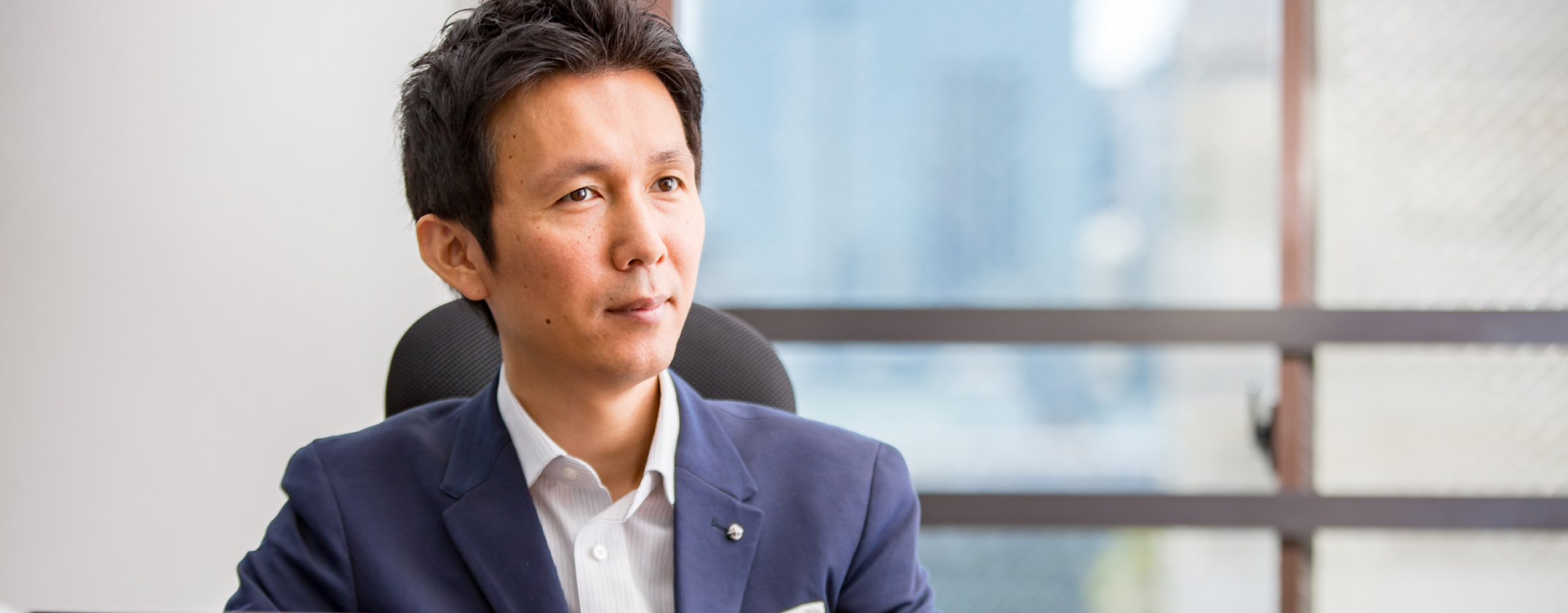 Resola 代表挨拶メインビジュアル